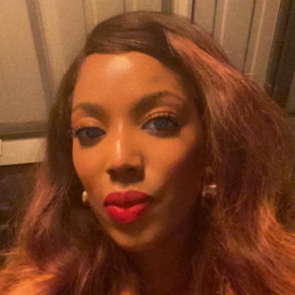 Meet your Posher, Idara - Picture 1 of 1